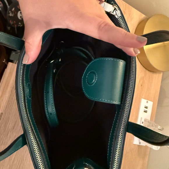 Elegant Green Satchel Bag - Picture 7 of 13